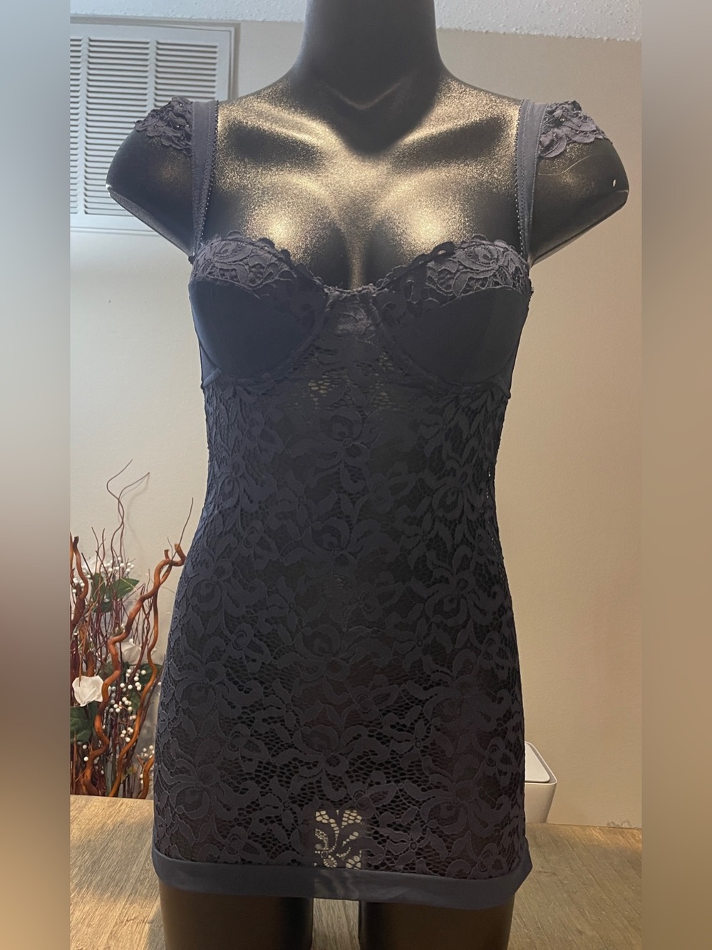 Victoria’s Secret Lace, Solid Navy Camisole, Size Small
